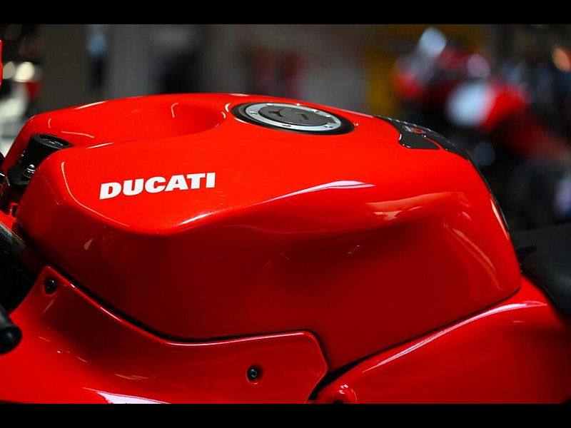 DUCATI Desmosedici RR *GP7 Exhaust - Previously Owned By Shane "Shakey" Byrne - Team Version* 0dr Manual 2026