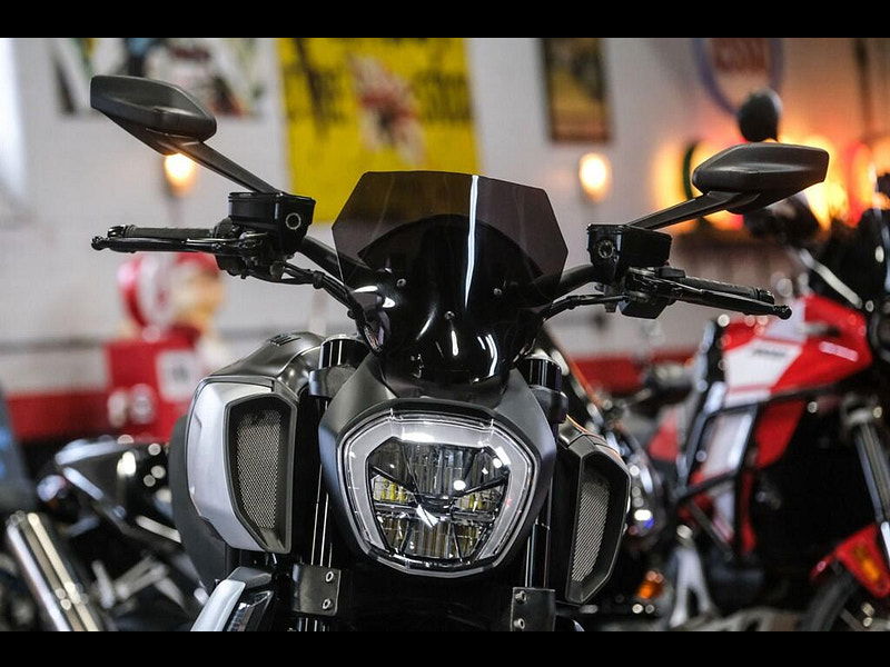 DUCATI Diavel 1260 Diavel 1260 One Owner Example 0dr Manual 2025