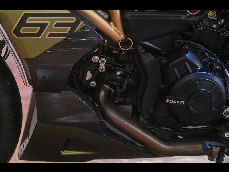 DUCATI Diavel 1260 Lamborghini *Road Registered - One Owner* 0dr Manual 2026