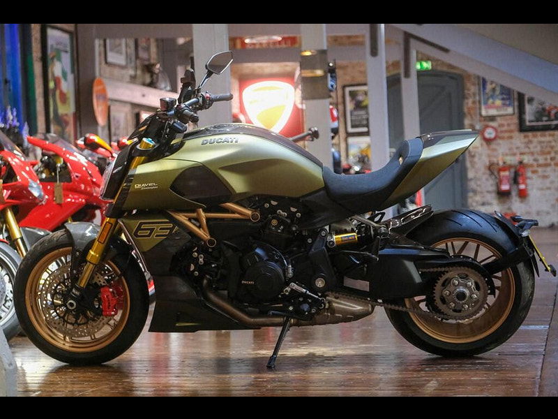 DUCATI Diavel 1260 Lamborghini *Road Registered - One Owner* 0dr Manual 2026