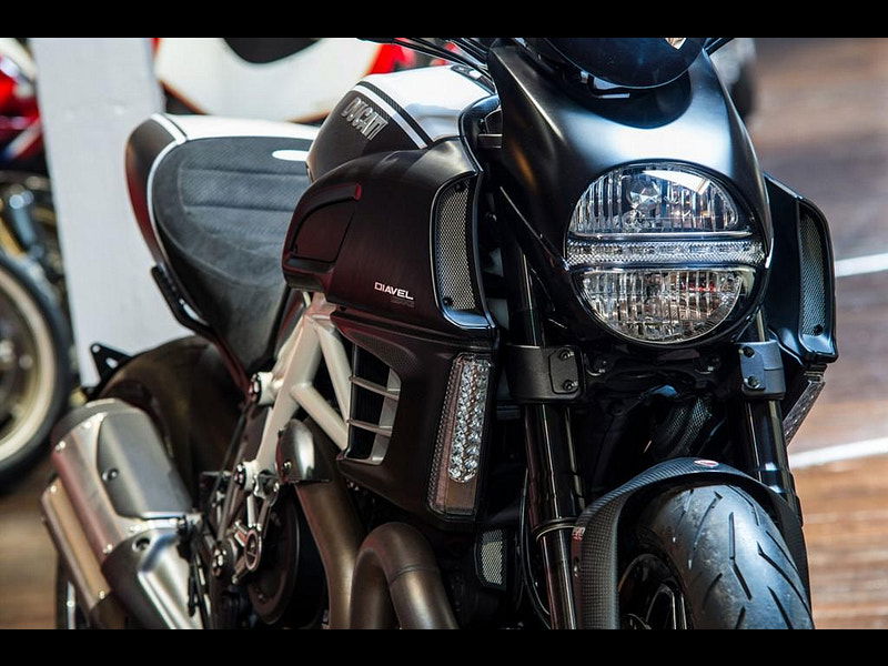 DUCATI Diavel AMG Rare AMG special edition Delivery miles 0dr Manual 2025