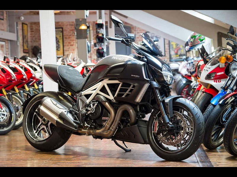 DUCATI Diavel AMG Rare AMG special edition Delivery miles 0dr Manual 2025