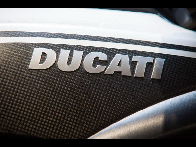 DUCATI Diavel AMG Rare AMG special edition Delivery miles 0dr Manual 2025