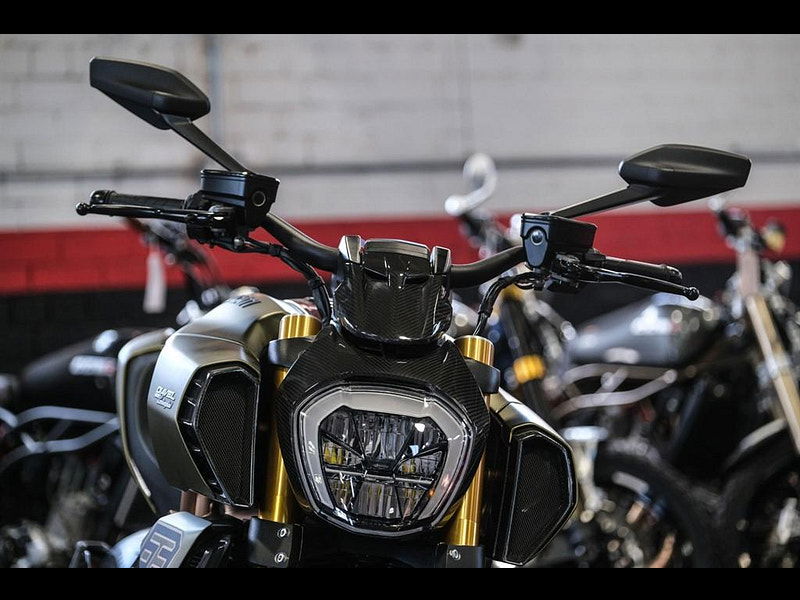 DUCATI Diavel Lamborghini No 238 of 630 Limited Edition 0dr Manual 2025