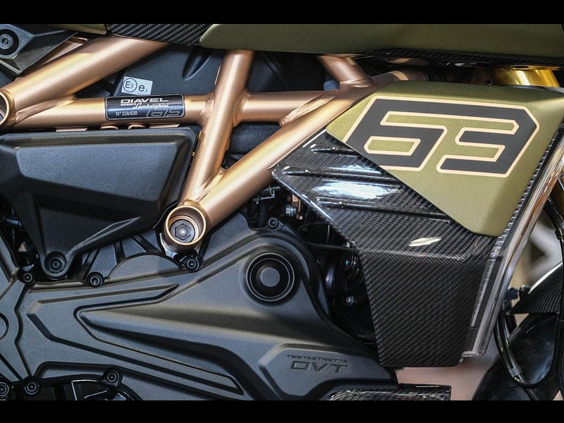 DUCATI Diavel Lamborghini No 238 of 630 Limited Edition 0dr Manual 2025