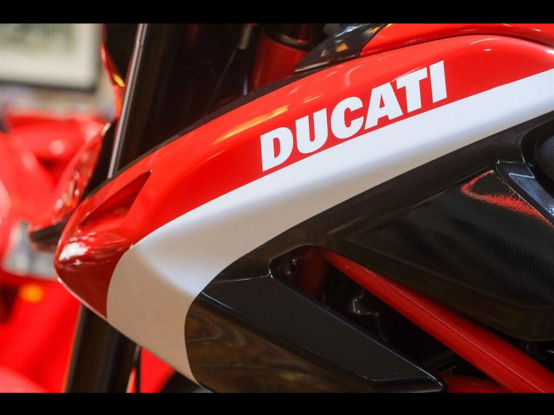 DUCATI Hypermotard 1100 *Sought After Hypermotard - Termignoni Exhaust* 0dr Manual 2026
