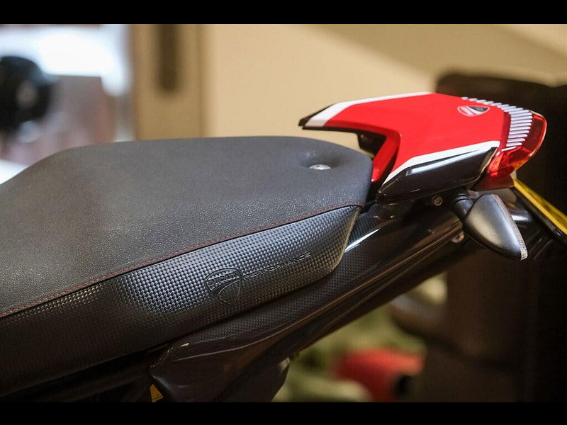 DUCATI Hypermotard 1100 *Sought After Hypermotard - Termignoni Exhaust* 0dr Manual 2026