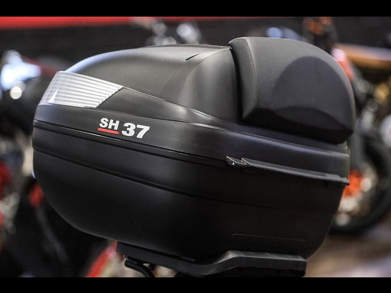 DUCATI Multistrada V2 *Multistrada V2 S - Panniers - Navigation - Manufactures Warranty* 0dr Manual 2026