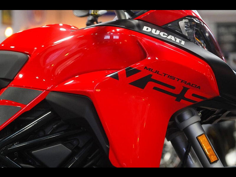 DUCATI Multistrada V2 *Multistrada V2 S - Panniers - Navigation - Manufactures Warranty* 0dr Manual 2026