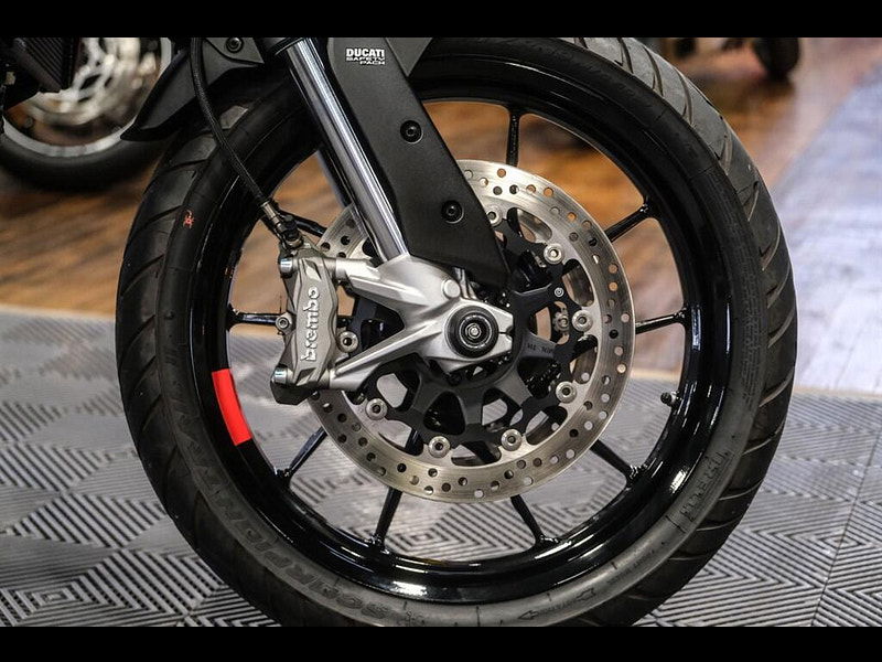 DUCATI Multistrada V2 *Multistrada V2 S - Panniers - Navigation - Manufactures Warranty* 0dr Manual 2026