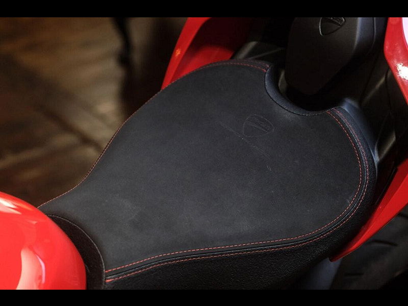 DUCATI Panigale V2 Panigale V2 *Full Austin Racing Exhaust* 0dr Manual 2026