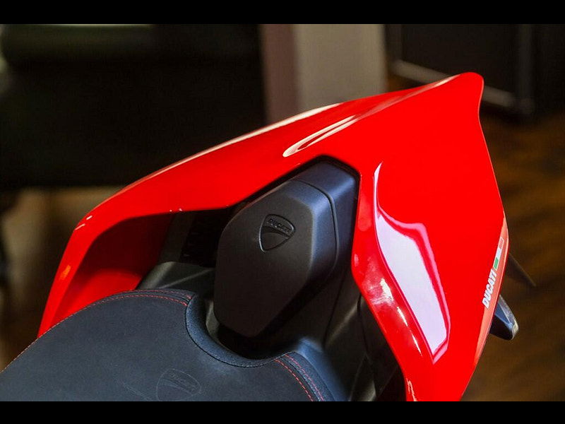 DUCATI Panigale V2 Panigale V2 *Full Austin Racing Exhaust* 0dr Manual 2026