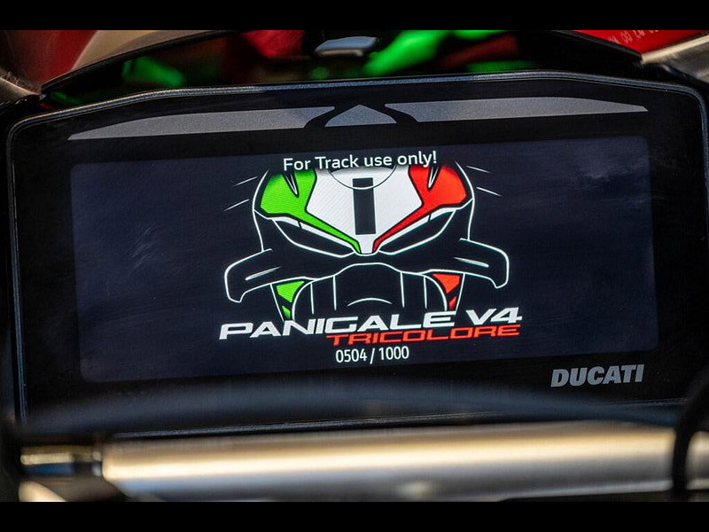 DUCATI Panigale V4 *The Ultimate Tricolore - Full Akrapovic Race Exhaust** 0dr Manual 2026