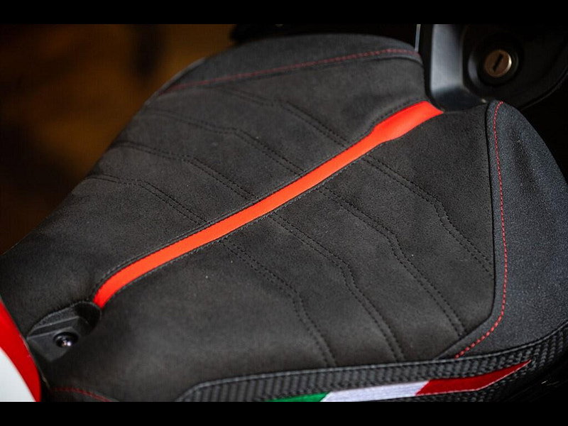 DUCATI Panigale V4 *The Ultimate Tricolore - Full Akrapovic Race Exhaust** 0dr Manual 2026