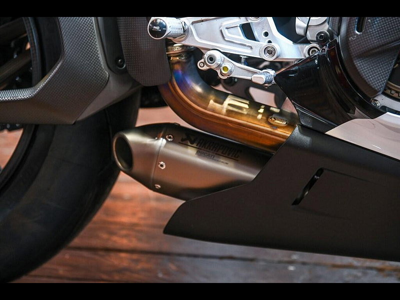DUCATI Panigale V4 Tricolore *Akrapovic Exhaust - 669 Miles* 0dr Manual 2026