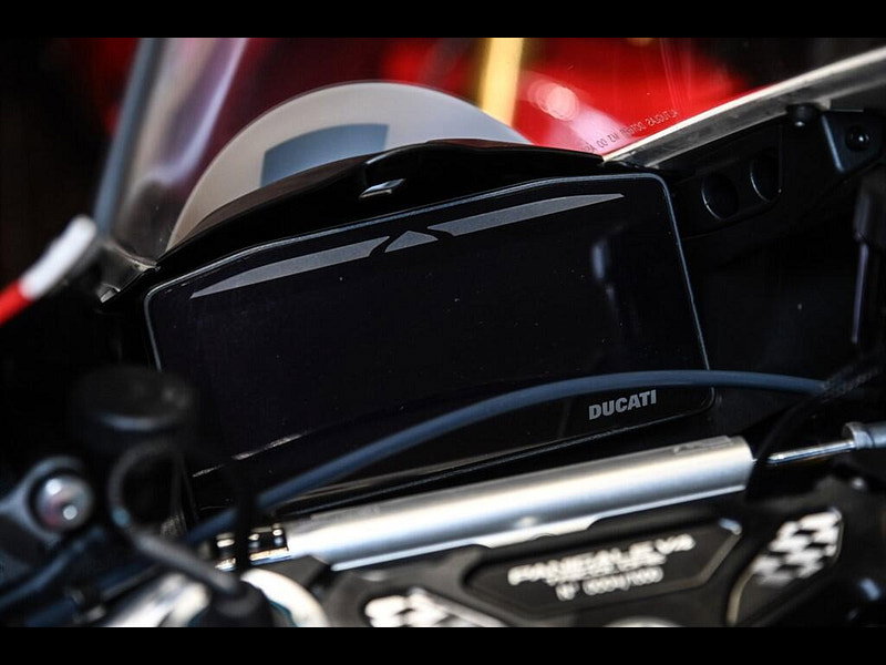 DUCATI Panigale V4 Tricolore *Akrapovic Exhaust - 669 Miles* 0dr Manual 2026