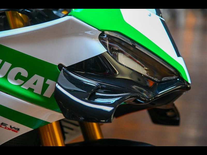 DUCATI Panigale V4 Tricolore *Akrapovic Exhaust - 669 Miles* 0dr Manual 2026
