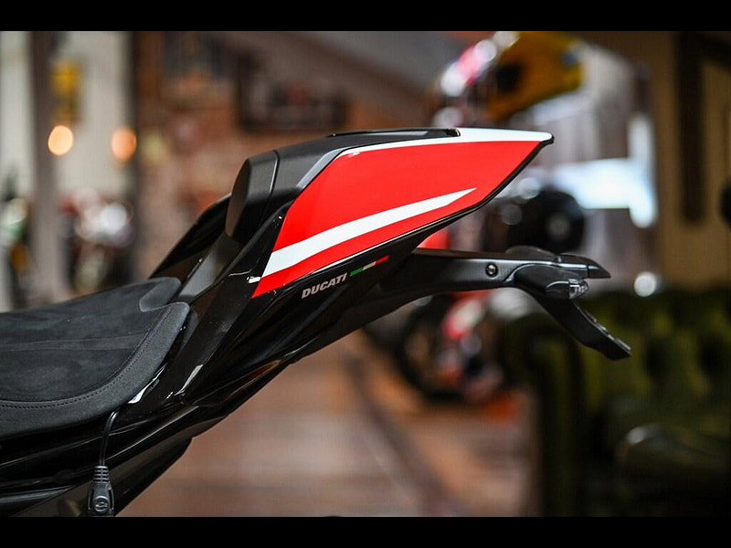 DUCATI Panigale V4 Tricolore *Akrapovic Exhaust - 669 Miles* 0dr Manual 2026