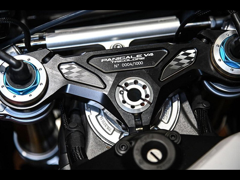 DUCATI Panigale V4 Tricolore *Akrapovic Exhaust - 669 Miles* 0dr Manual 2026