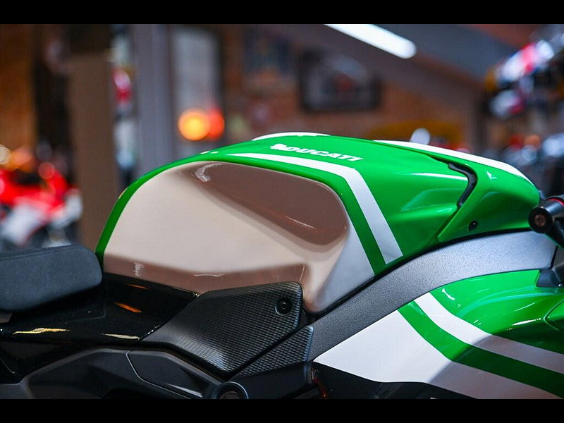 DUCATI Panigale V4 Tricolore *Akrapovic Exhaust - 669 Miles* 0dr Manual 2026