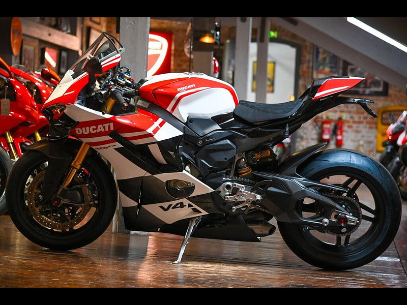 DUCATI Panigale V4 Tricolore *Akrapovic Exhaust - 669 Miles* 0dr Manual 2026