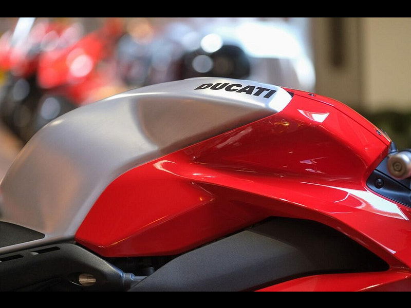DUCATI Panigale V4R Panigale V4R Stunning Example 0dr Manual 2025