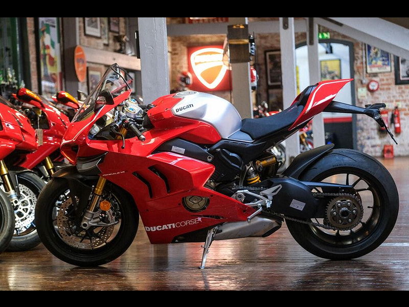 DUCATI Panigale V4R Panigale V4R Stunning Example 0dr Manual 2025