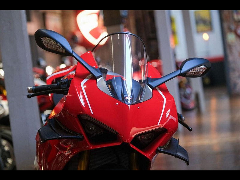 DUCATI Panigale V4R Panigale V4R Stunning Example 0dr Manual 2025