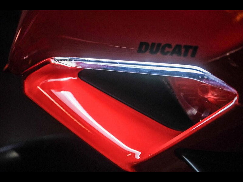 DUCATI Panigale V4S *Ducati Panigale V4S - Just Serviced* 0dr Manual 2026