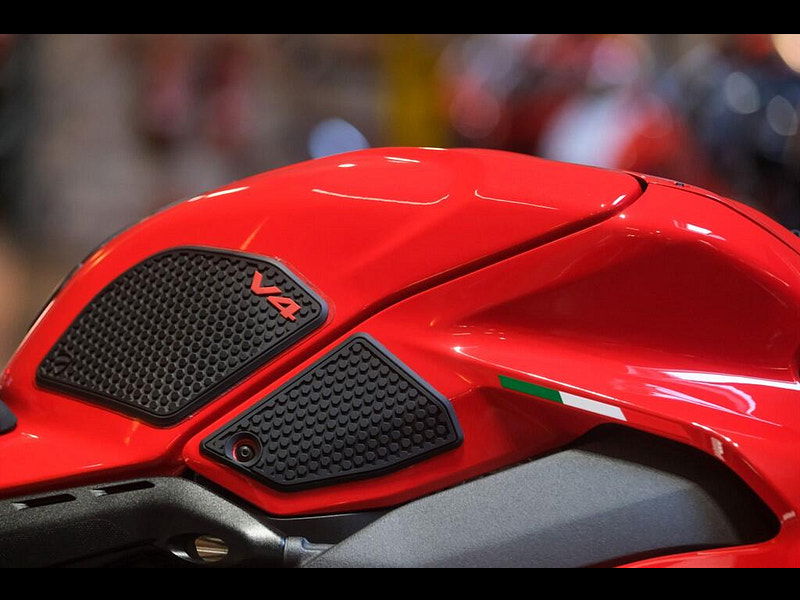 DUCATI Panigale V4S *Ducati Panigale V4S - Just Serviced* 0dr Manual 2026