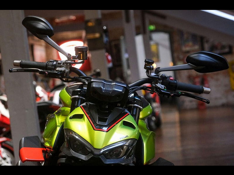 DUCATI Streetfighter V4 *Lamborghini Limited Edition No: 519 of 630* 0dr Manual 2026