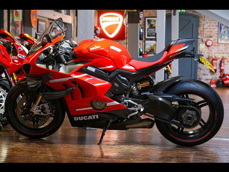 DUCATI Superleggera v4 V4 Superleggera Only 993 Miles 0dr Manual 2025
