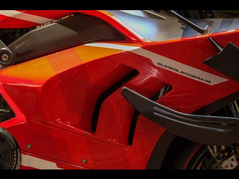 DUCATI Superleggera v4 V4 Superleggera Only 993 Miles 0dr Manual 2025