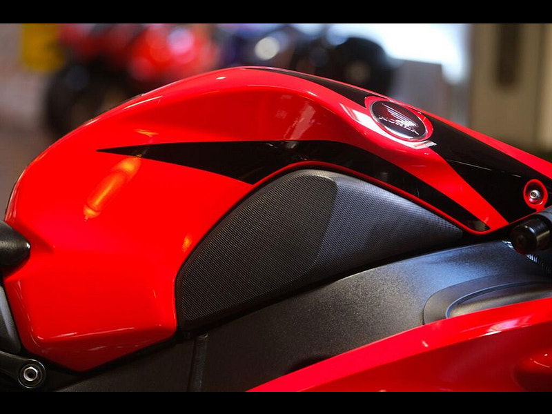 Honda CBR1000RR Fireblade *Low Mileage - Low Ownership* 0dr Manual 2026