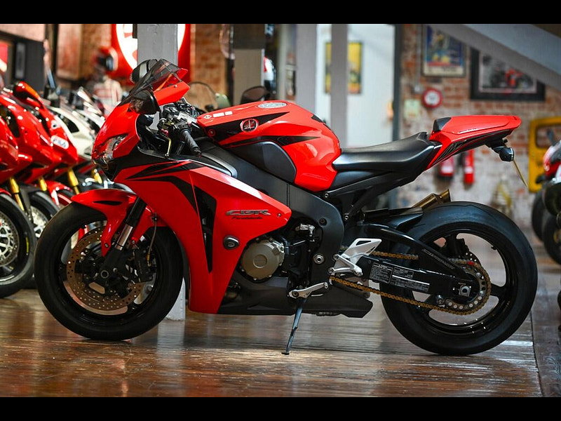 Honda CBR1000RR Fireblade *Low Mileage - Low Ownership* 0dr Manual 2026