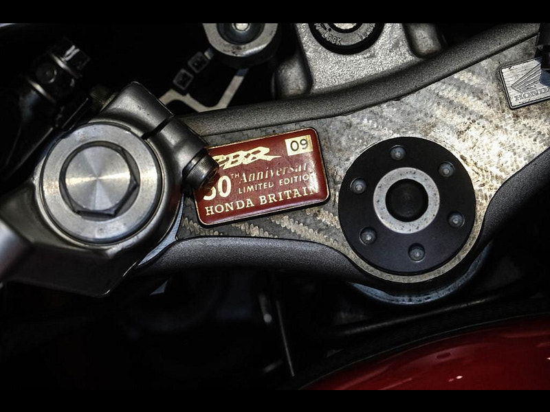 Honda CBR1100XX Super Blackbird CBR1100Xx Super Blackbird No: 9 of 50 0dr Manual 2025