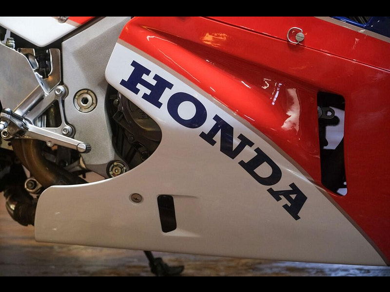 Honda VFR750 RC30 - *UK Registered - Low Ownership - Low Mileage* 0dr Manual 2026