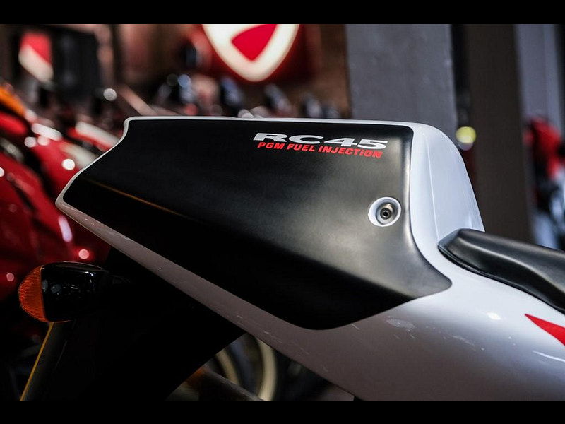 Honda RVF750 RC45 Ultimate Example Only 444 Miles 0dr Manual 2025