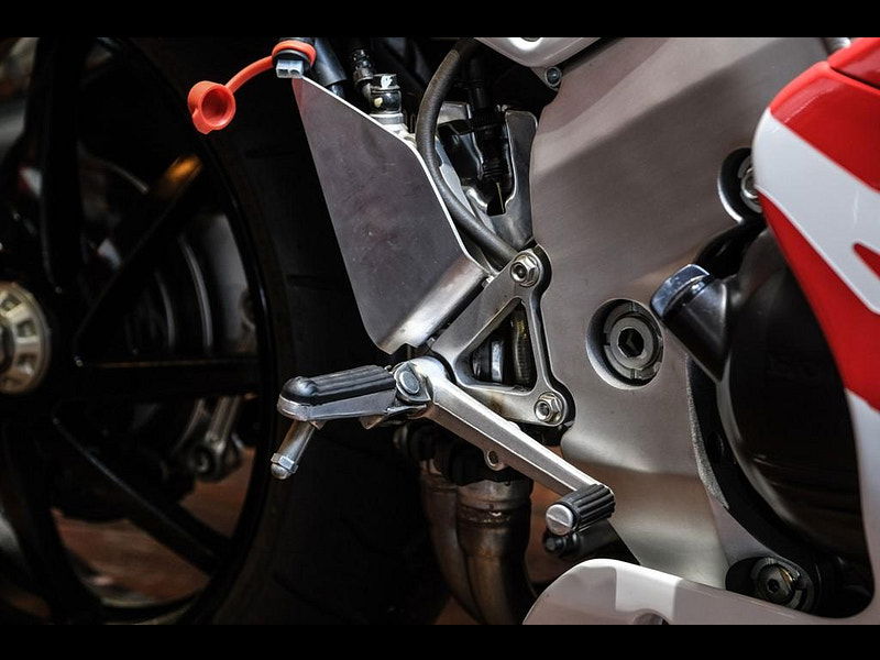 Honda RVF750 RC45 Ultimate Example Only 444 Miles 0dr Manual 2025