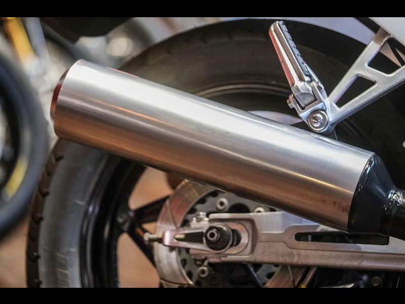 Honda VF1000 VF1000RE Iconic 80's V4 Honda 0dr Manual 2025