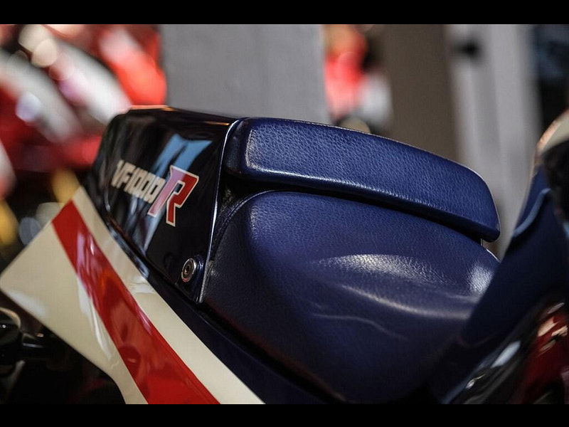 Honda VF1000 VF1000RE Iconic 80's V4 Honda 0dr Manual 2025