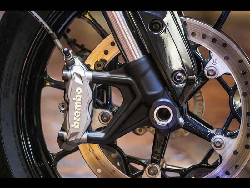 Indian Ftr *FTR 1200 - Akrapovic Exhaust* 0dr Manual 2026