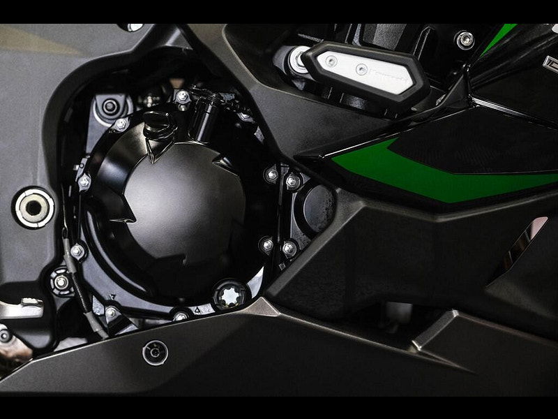 KAWASAKI Ninja 1000SX Z1000SX With Akrapovic Exhaust 0dr Manual 2025