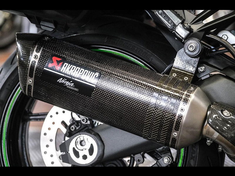 KAWASAKI Ninja 1000SX Z1000SX With Akrapovic Exhaust 0dr Manual 2025