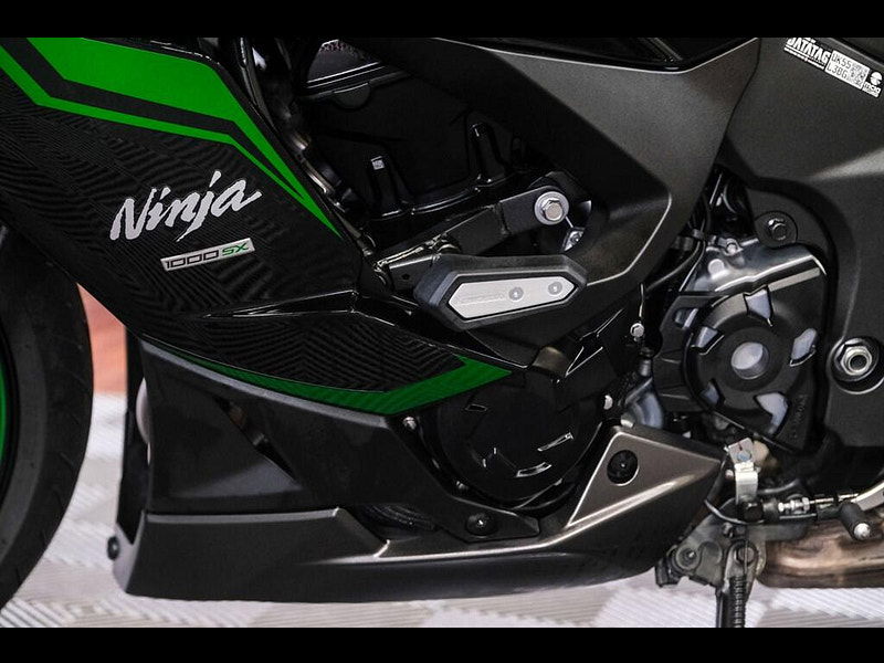 KAWASAKI Ninja 1000SX Z1000SX With Akrapovic Exhaust 0dr Manual 2025