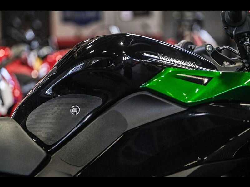 KAWASAKI Ninja 1000SX Z1000SX With Akrapovic Exhaust 0dr Manual 2025