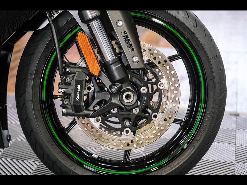 KAWASAKI Ninja 1000SX Z1000SX With Akrapovic Exhaust 0dr Manual 2025