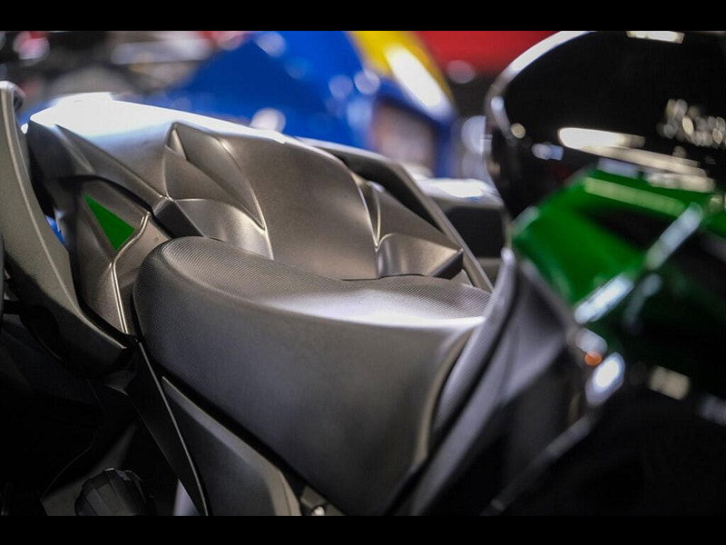 KAWASAKI Ninja 1000SX Z1000SX With Akrapovic Exhaust 0dr Manual 2025