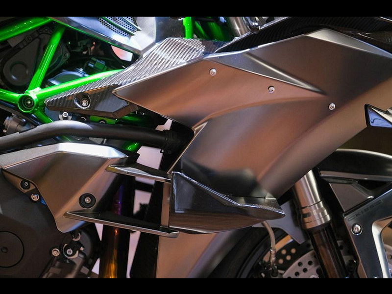 KAWASAKI Ninja H2R Ninja H2R New Old Stock Del Miles 0dr Manual 2025