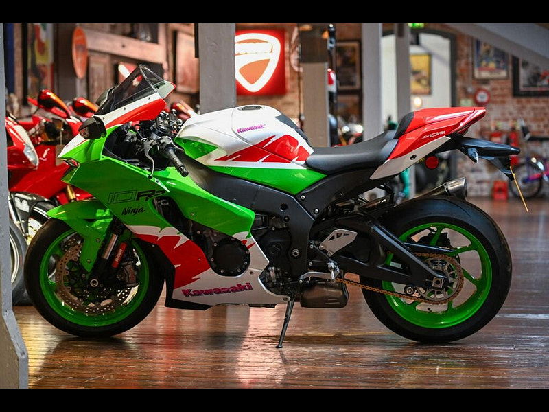 KAWASAKI Ninja ZX-10RR *40th Anniversary Edition* 0dr Manual 2026